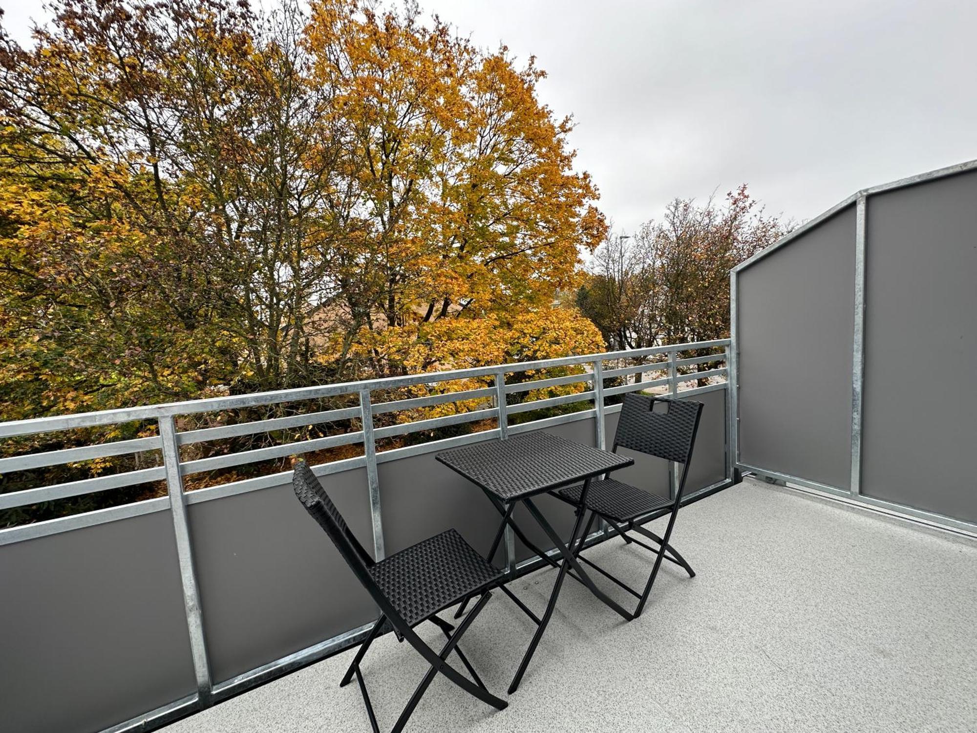 Modernes Apartment In Guter Lage Инголщат Екстериор снимка
