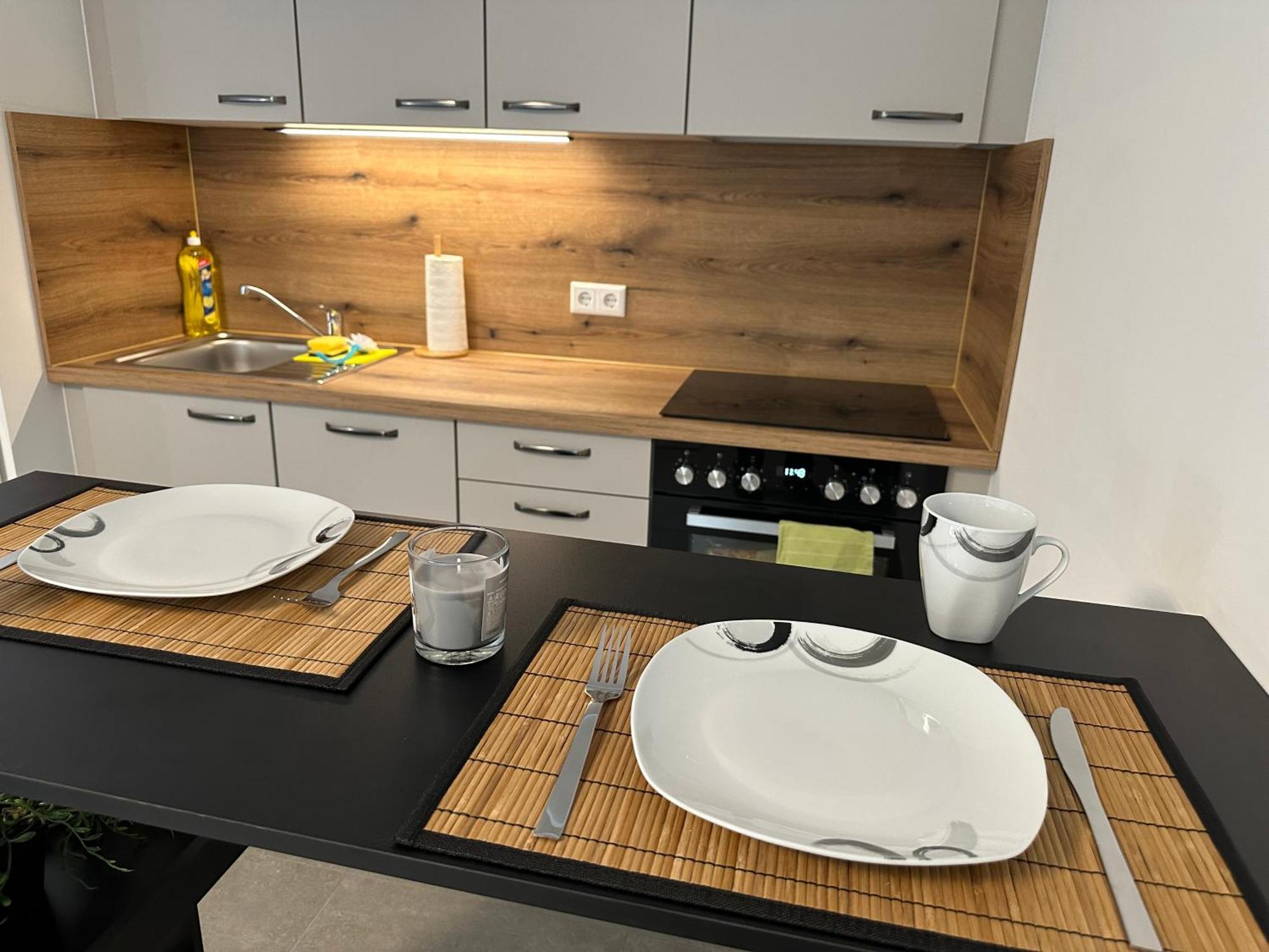 Modernes Apartment In Guter Lage Инголщат Екстериор снимка